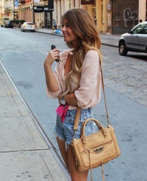efa70k-l-610x610-high+waisted+short-leather+bag+brown-bag-shorts-blouse-studs-cute-hot-girl-tumblr-brunette-pink-