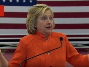 Hillary-Vegas-top-640x480