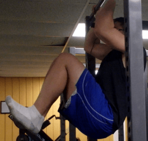 hanging knee lift